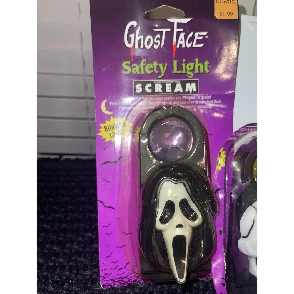 Vintage New Sealed Scream Ghost Face, Pumpkin, & Skull Wearable Safety Light Lot